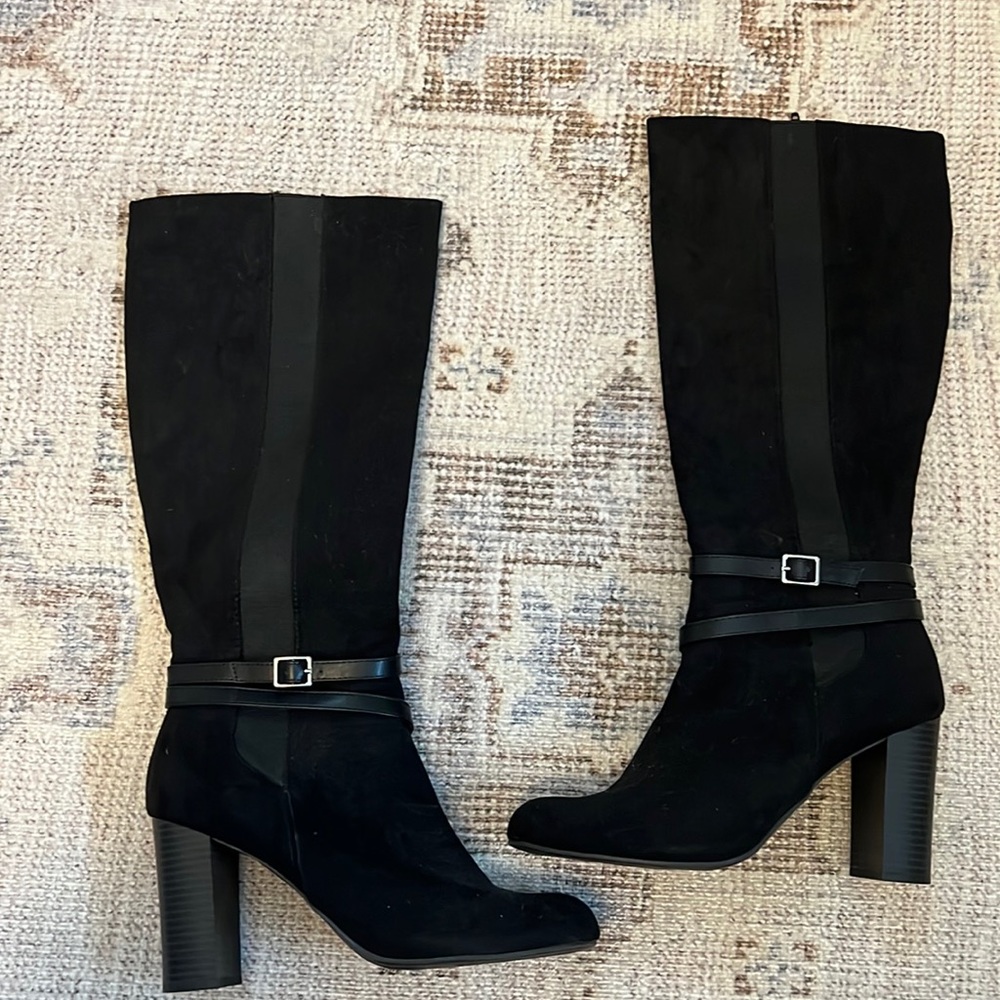 Black boots